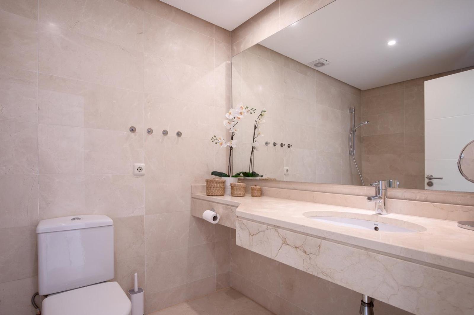 Appartamento Alcazaba Lagoon Estepona Golf Esterno foto