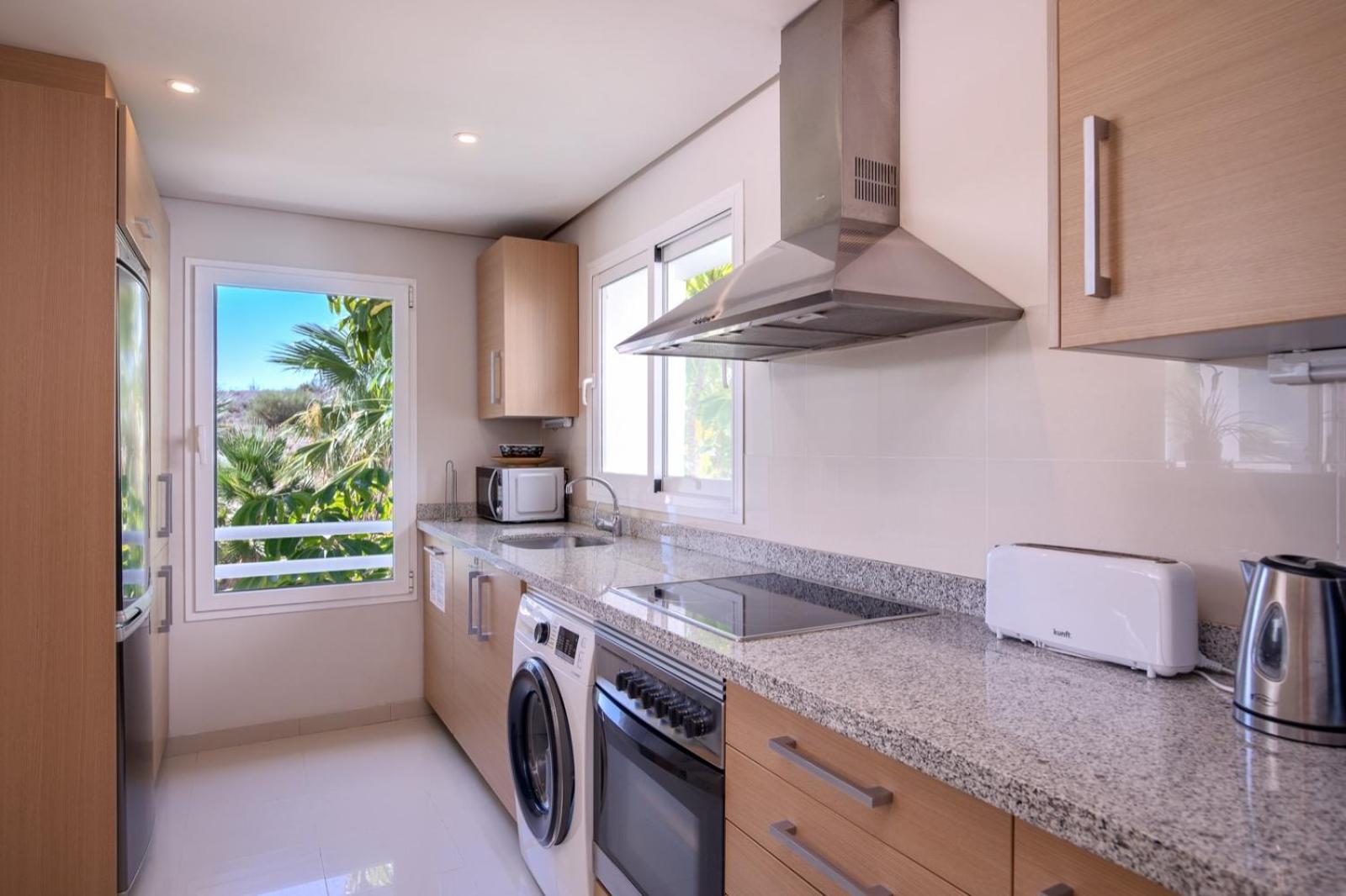 Appartamento Alcazaba Lagoon Estepona Golf Esterno foto