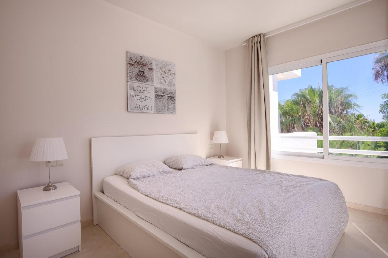 Appartamento Alcazaba Lagoon Estepona Golf Esterno foto