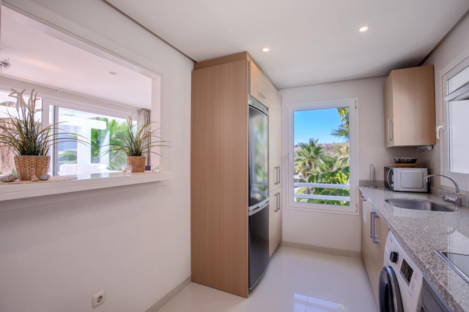 Appartamento Alcazaba Lagoon Estepona Golf Esterno foto