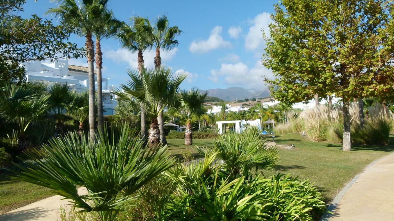 Appartamento Alcazaba Lagoon Estepona Golf Esterno foto
