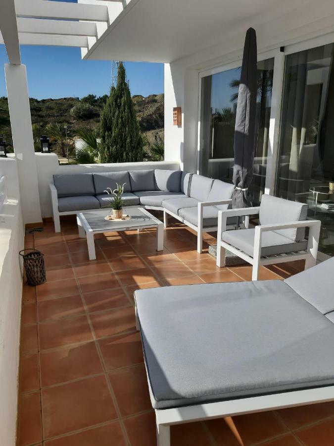 Appartamento Alcazaba Lagoon Estepona Golf Esterno foto